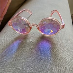 Refractive glasses